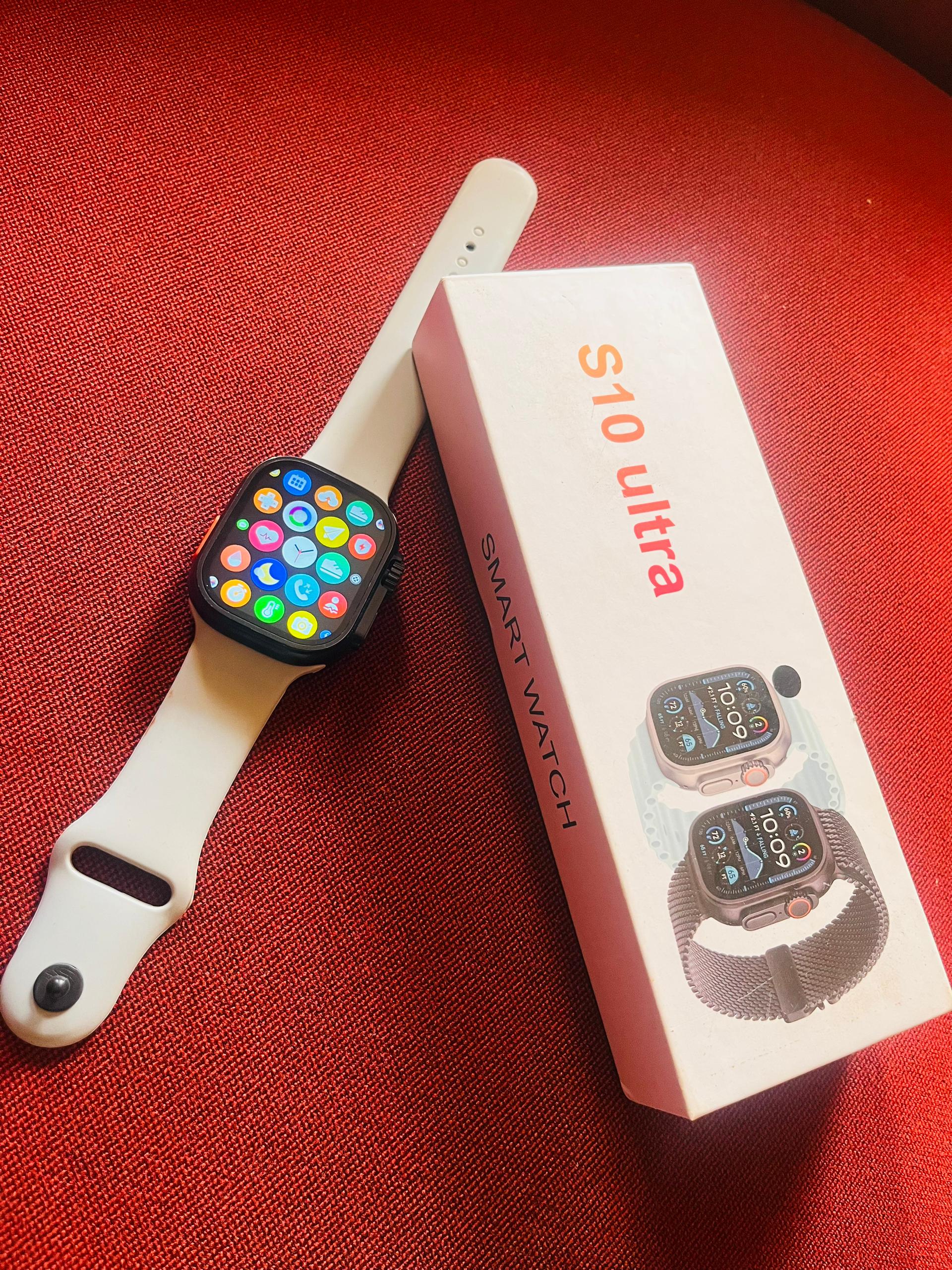 S10 Ultra Smart Watch – Full Touch Screen, Fitness Tracking & Bluetooth Calling